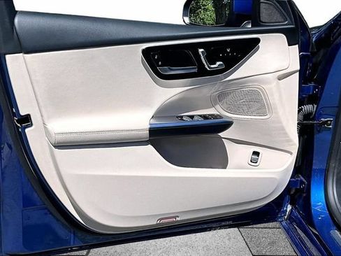 Certified 2024 Mercedes-Benz C 300 4MATIC Sedan image 23