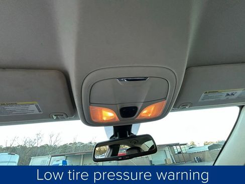 Used 2017 Chrysler 200 Limited Platinum image 32