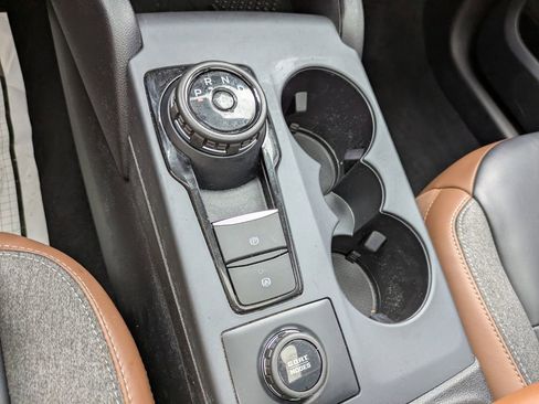 Used 2023 Ford Bronco Sport Outer Banks w/ Tech Package image 16