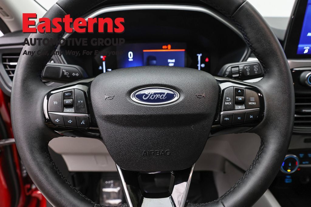 Used 2023 Ford Escape Active AWD/4WD image 12