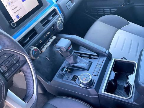 Used 2025 Toyota Tacoma TRD Off-Road AWD/4WD image 16