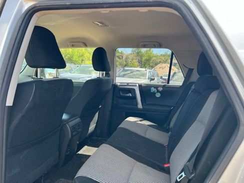Used 2015 Toyota 4Runner SR5 AWD/4WD image 22