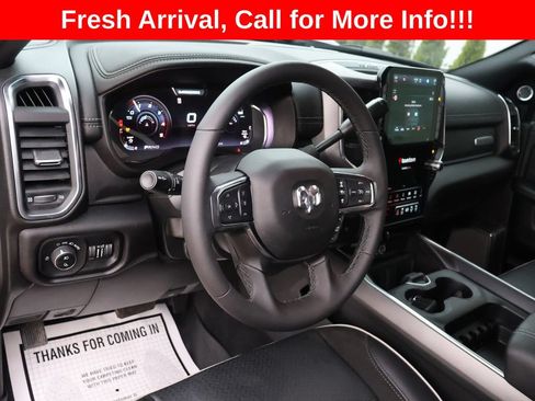 Used 2025 RAM 2500 Laramie AWD/4WD image 27