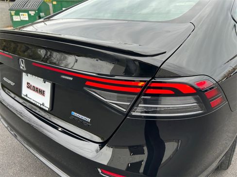 Certified 2025 Honda Accord Sport image 20