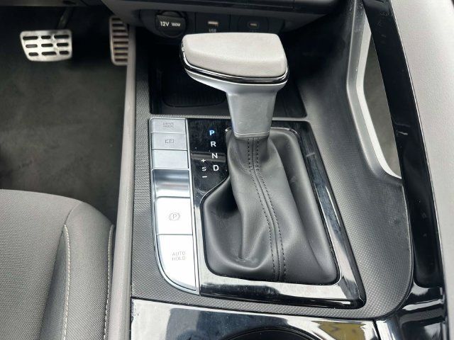 Certified 2026 Hyundai Elantra SEL Sport Premium FWD image 30