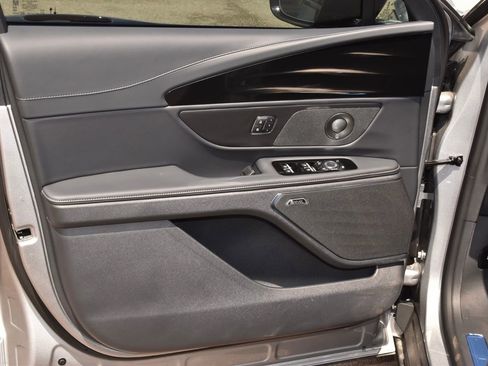 New 2026 Lincoln Nautilus Reserve image 44