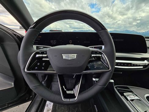 New 2024 Cadillac Lyriq Sport image 28