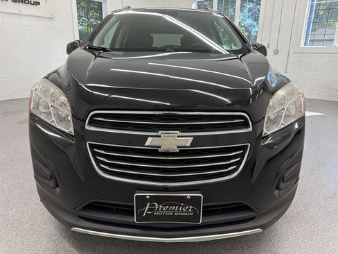 Used 2015 Chevrolet Trax LT w/ LT Plus Package AWD/4WD image 2