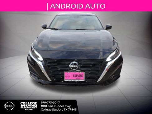 Used 2024 Nissan Altima 2.5 SV w/ SV Premium Package image 10