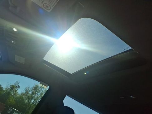 Used 2020 GMC Sierra 3500 SLT w/ SLT Convenience Package image 22