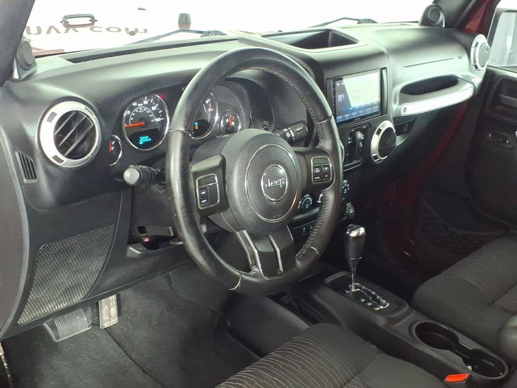 Used 2012 Jeep Wrangler Unlimited Sahara w/ Trailer Tow Group AWD/4WD image 15