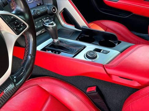 Used 2016 Chevrolet Corvette Z06 w/ 3LZ Preferred Equipment Group RWD image 19