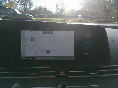 Used 2023 Hyundai Elantra SEL w/ Convenience Package image 24