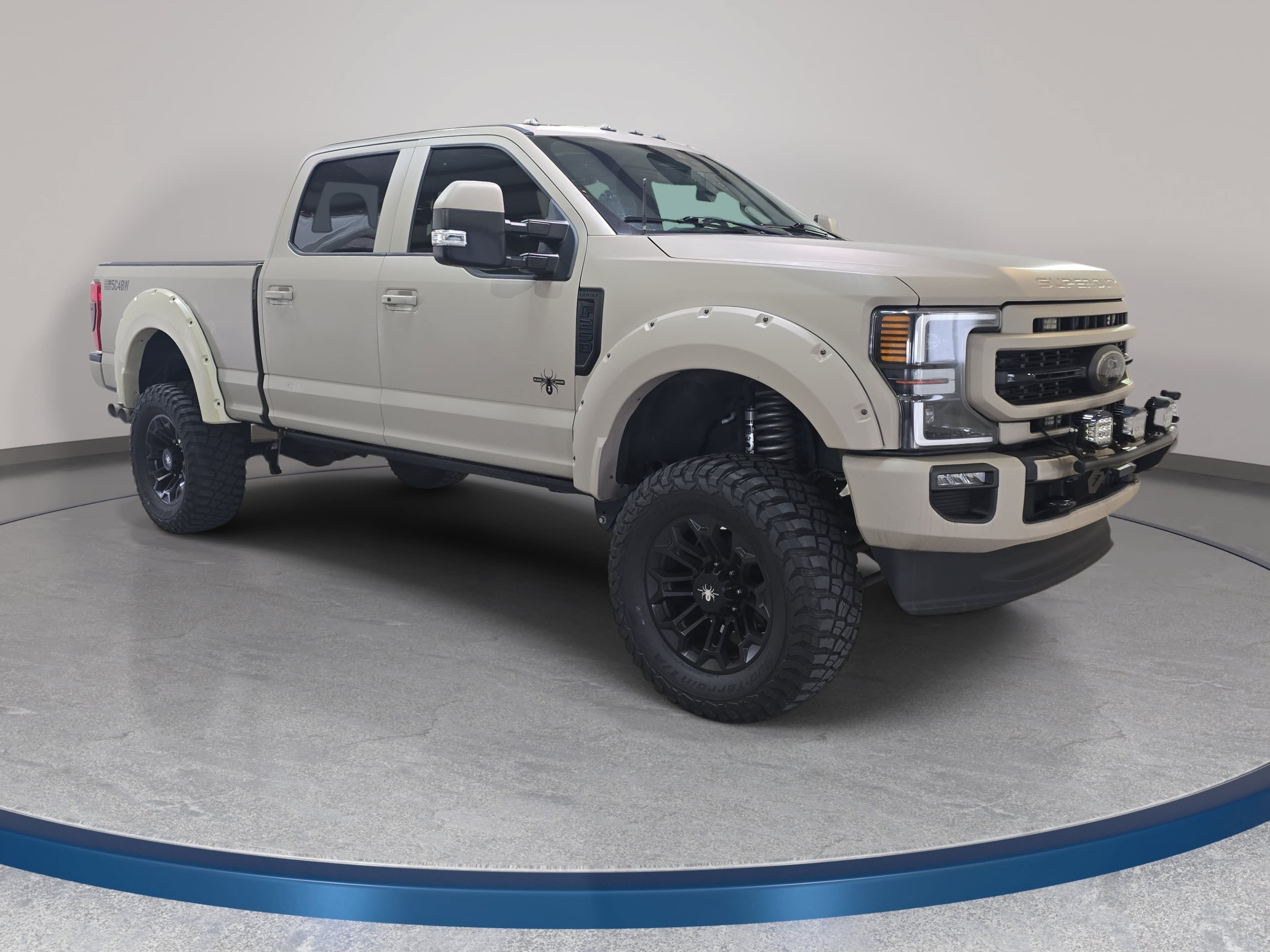 Used 2022 Ford F250 Lariat w/ Black Appearance Package AWD/4WD image 4
