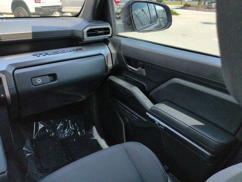 Used 2024 Toyota Tacoma TRD Sport RWD image 17