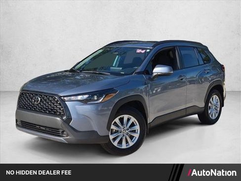 Certified 2024 Toyota Corolla Cross LE FWD image 1