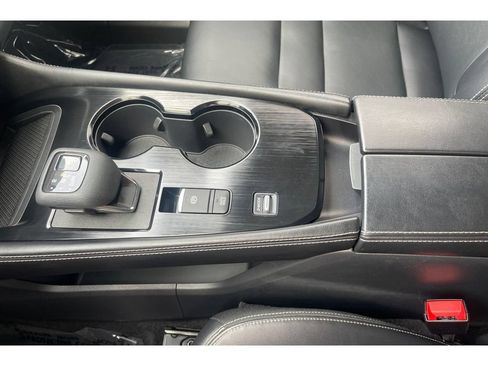 Used 2023 Nissan Rogue SL w/ SL Premium Package FWD image 31