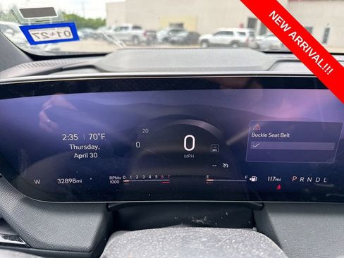 Used 2025 Buick Enclave Preferred FWD image 10