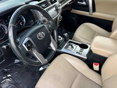 Used 2016 Toyota 4Runner Limited AWD/4WD image 10