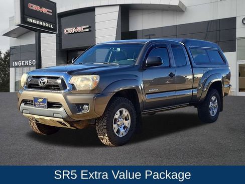 Used 2012 Toyota Tacoma 4x4 Access Cab image 4