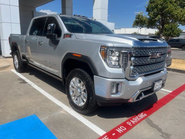 Used 2023 GMC Sierra 2500 Denali w/ Denali Ultimate Package AWD/4WD image 2