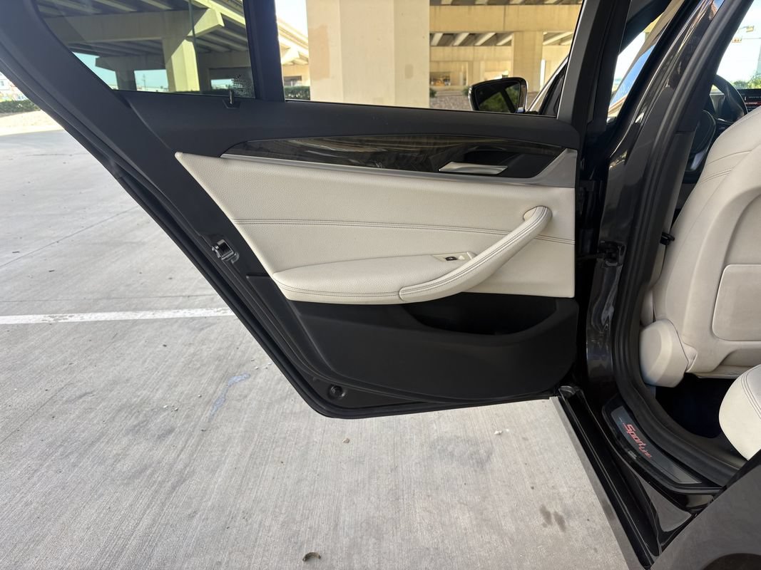 Used 2018 BMW 530i w/ Premium Package RWD image 23