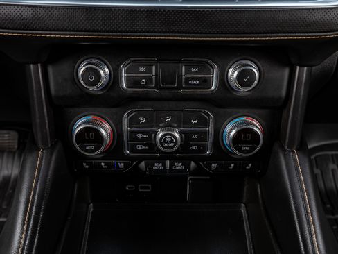 Used 2021 GMC Yukon AT4 w/ Rear Media and Nav Package AWD/4WD image 23