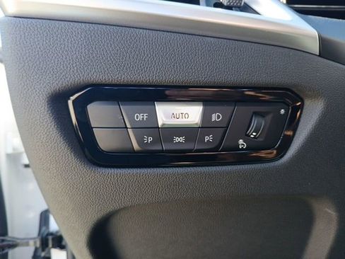 New 2025 BMW 330i 330i Loaner w/ M Sport Package image 20