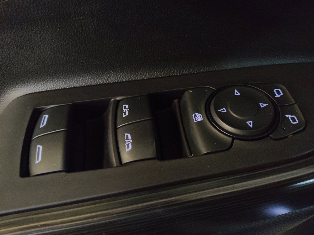Used 2020 GMC Acadia SLT FWD image 27