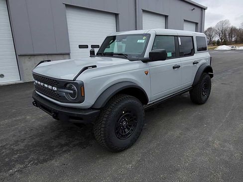 New 2026 Ford Bronco Badlands AWD/4WD image 4