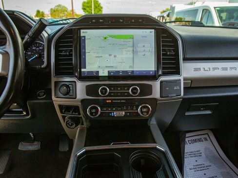 Used 2022 Ford F350 Lariat w/ Lariat Ultimate Package AWD/4WD image 14