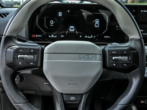 Used 2025 Kia K4 GT-Line w/ GT-Line Premium Package FWD image 23