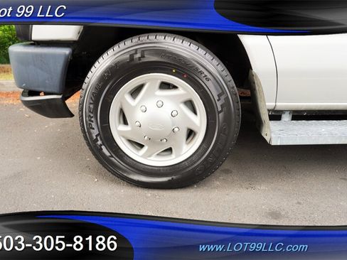 Used 2009 Ford E-250 and Econoline 250 Extended RWD image 33