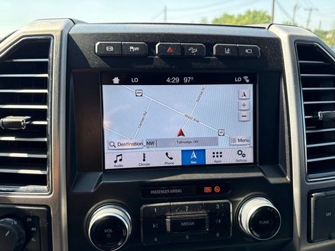 Used 2019 Ford F250 Platinum w/ Platinum Ultimate Package AWD/4WD image 7