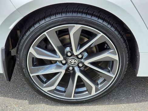 Used 2021 Toyota Corolla SE w/ Carpet Mat Package (TMS) FWD image 12