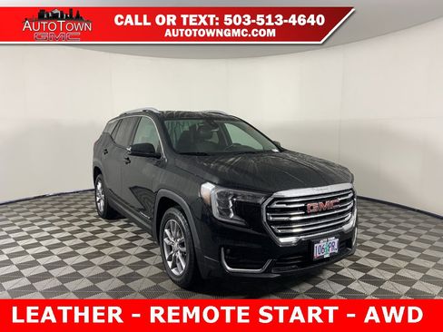Used 2022 GMC Terrain SLT image 1