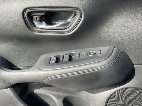 Used 2025 Honda HR-V LX image 22