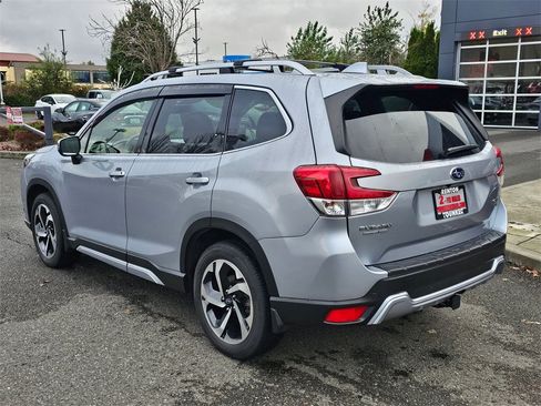 Used 2022 Subaru Forester Touring w/ Popular Package #3 image 7