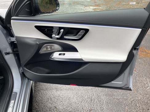 New 2026 Mercedes-Benz E 53 AMG e 4MATIC Sedan image 42