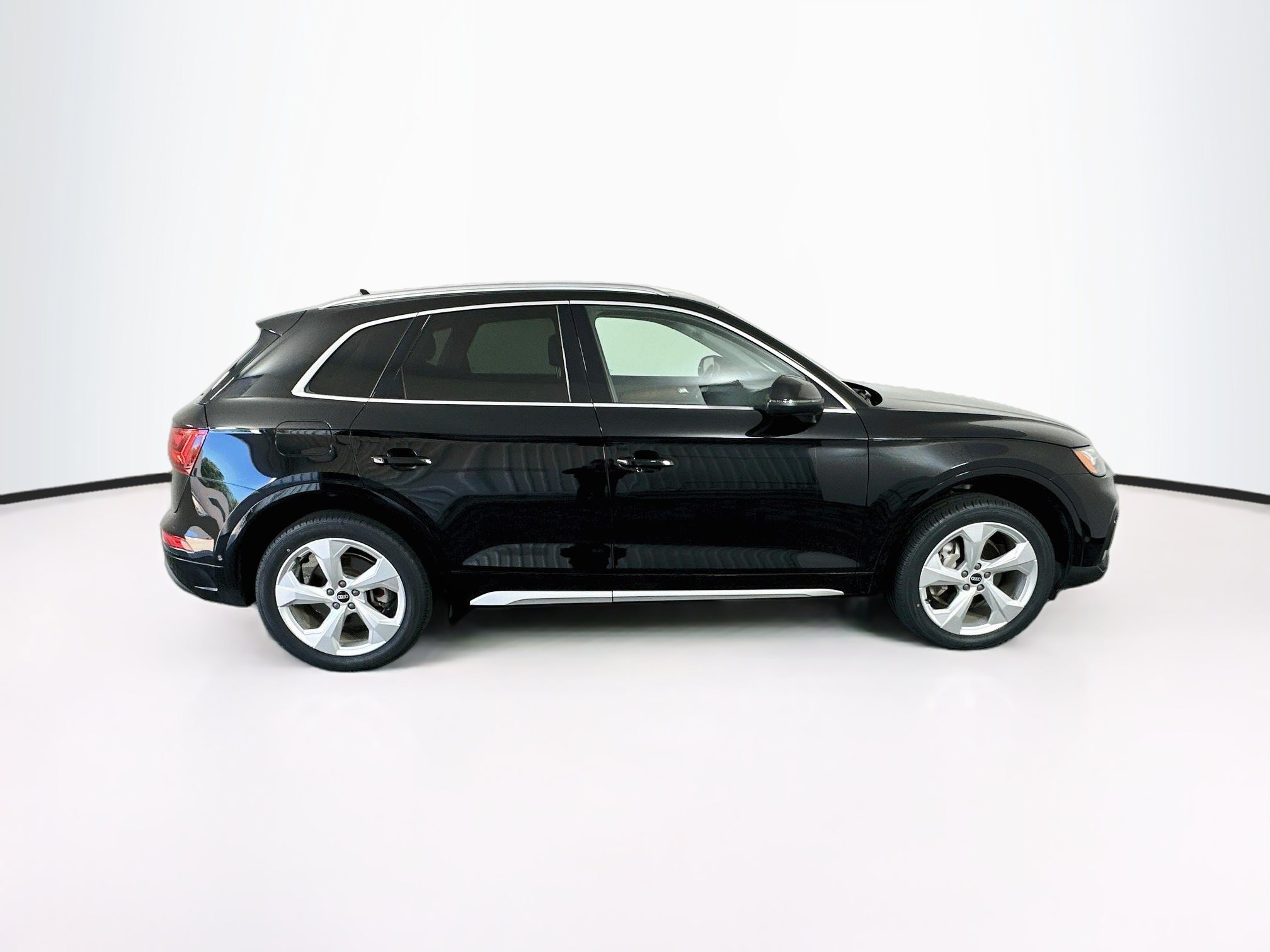 Used 2021 Audi Q5 Prestige w/ Prestige Package AWD/4WD image 10