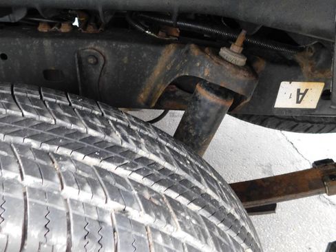 Used 2013 Toyota Tacoma 2WD Regular Cab image 14