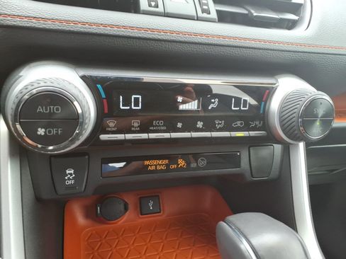 Used 2021 Toyota RAV4 Adventure AWD/4WD image 19
