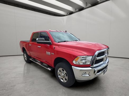 Used 2018 RAM 2500 SLT w/ Luxury Group AWD/4WD image 7