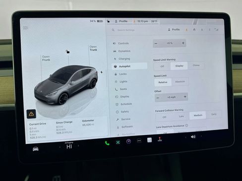 Used 2022 Tesla Model Y Performance AWD/4WD image 15