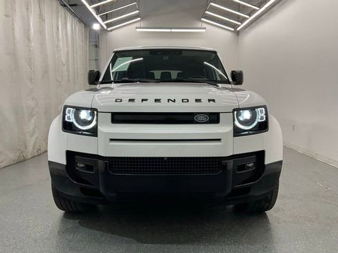 Used 2024 Land Rover Defender 130 X-Dynamic SE AWD/4WD image 3