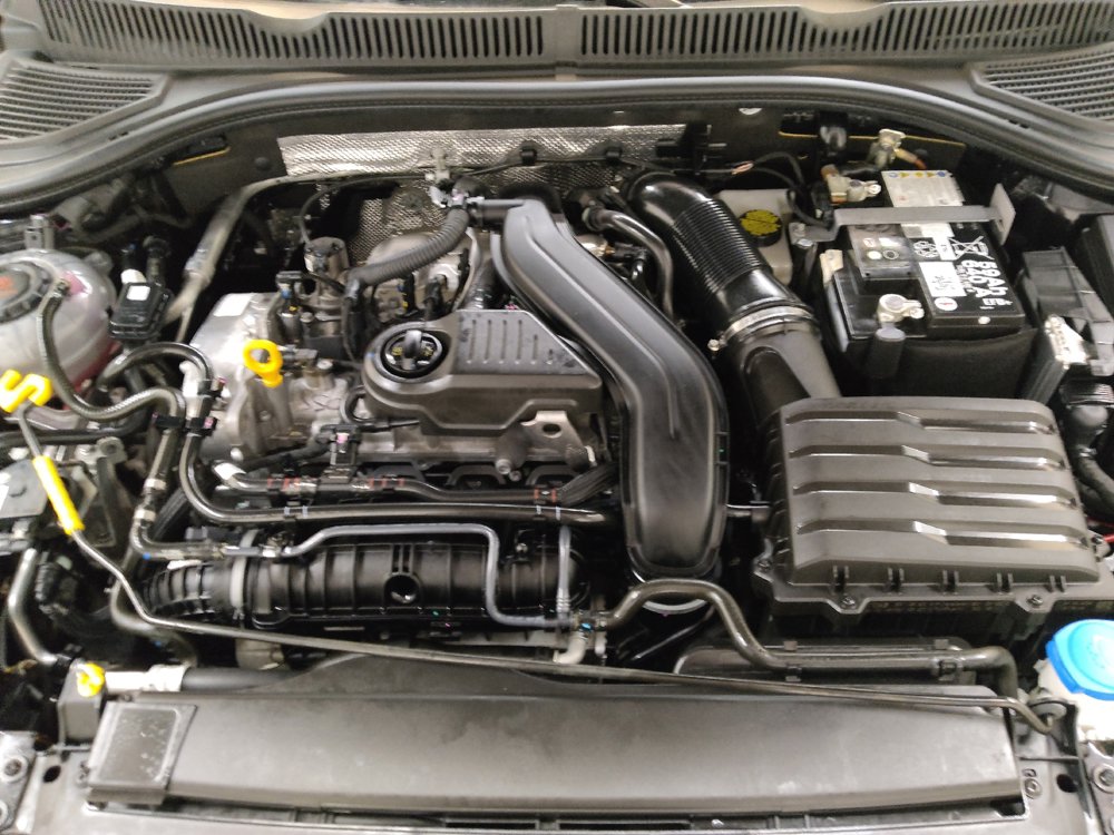 Used 2025 Volkswagen Jetta SE FWD image 30