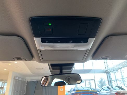 Used 2025 Nissan Altima 2.5 SV image 16