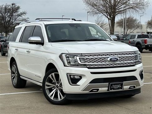 Used 2020 Ford Expedition Platinum image 2