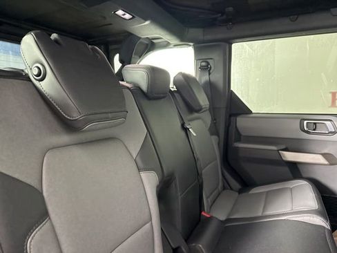 Certified 2023 Ford Bronco Everglades image 18