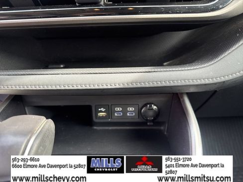 Used 2022 Toyota Highlander XLE AWD/4WD image 20